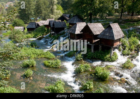 Alte Wassermühlen an der Pliva Seen, Jajce, Bosnien und Herzegowina Stockfoto