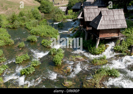 Alte Wassermühlen an der Pliva Seen, Jajce, Bosnien und Herzegowina Stockfoto