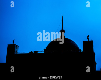 Silhouette des Kuppeldachs der spanischen Stadt, Whitely Bay. Stockfoto