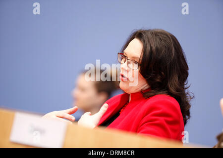 Berlin, Deutschland. 29. Januar 2014. Andrea Nahles (SPD), Minister für Arbeit und Soziales, reden an das Haus Bundespressekonferenz in Berlin auf der "Deutschen Rentenversicherung-Paket der Bundesregierung". / Foto: Andrea Nahles (SPD), Minister für Arbeit und Soziales. Bildnachweis: Reynaldo Chaib Paganelli/Alamy Live-Nachrichten Stockfoto