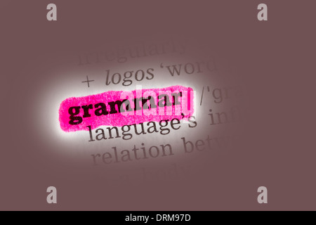 Grammatik Wörterbuchdefinition Closeup rosa markiert Stockfoto