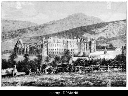 Palace of Holyroodhouse, gemeinhin als Holyrood Palace. In der Ferne ist Arthurs Seat. um 1880 Stockfoto