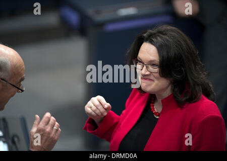 Berlin, Deutschland. 29. Januar 2014. Wichtige Rede der Bundeskanzlerin im BundesTag verschiebt alle Parlament und alle deutschen Minister. Goncalo Silva/Alamy Live-Nachrichten Stockfoto