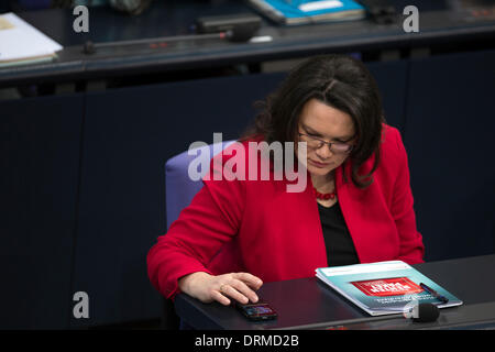 Berlin, Deutschland. 29. Januar 2014. Wichtige Rede der Bundeskanzlerin im BundesTag verschiebt alle Parlament und alle deutschen Minister. Goncalo Silva/Alamy Live-Nachrichten Stockfoto