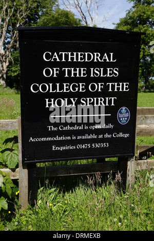 Kathedrale der Inseln und College of the Holy Spirit Zeichen in Millport auf der Insel Great Cumbrae, North Ayrshire, Schottland, Großbritannien Stockfoto