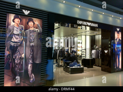 EMPORIO ARMANI Store am Flughafen Bangkok, Thailand. Foto Tony Gale Stockfoto