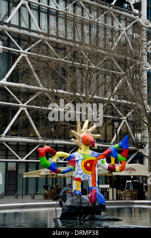 Skulptur, Bestandteil der Stravinsky-Brunnen vor dem Centre Georges Pompidou. Paris, Frankreich. Stockfoto