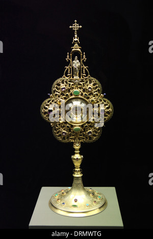 Silbernen Reliquienschrein mit Reliquien der Heiligen Cyril (1882) in Wien hergestellt. Stockfoto