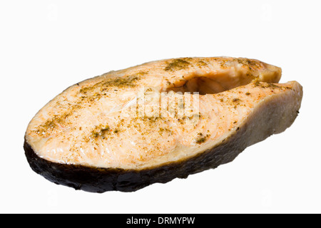 Geräucherte Forelle auf einem weißen Hintergrund isoliert Stockfoto
