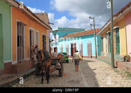 Palacio Borrell (blau lackiert), Trinidad, Sancti Spiritus Provinz, Kuba, Karibik, Mittelamerika Stockfoto