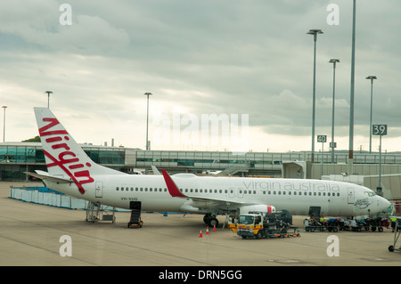 Virgin Australia Flugzeuge am domestic Terminal, Flughafen Brisbane, Australien Stockfoto