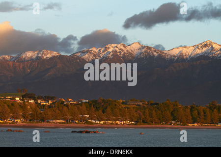 Sonnenaufgang am Kaikoura und Seaward Kaikoura Ranges, Südinsel, Neuseeland Stockfoto