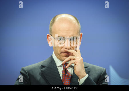 Brüssel, Belgien. 29. Januar 2014. Ministerpräsident von Italien Enrico Letta während einer Pressekonferenz nach einem Treffen in der Heaquarters der EU-Kommission in Brüssel auf 29.01.2014 Kommission Anlagen Regierung tritt die EU für die wöchentlichen Seminar der Institution. von Wiktor Dabkowski/Dpa/Alamy Live News Stockfoto