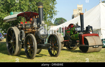 1902 Fowler Dampf Straße Lokomotive "Kitchener" 9279 sy1125 Klasse a4 & 1926 Aveling & Porter zusammengesetzte Dampfwalze 11542 RP2925 Stockfoto