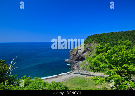 Meer von Okhotsk und Shiretoko-Halbinsel im Shiretoko-Nationalpark Stockfoto