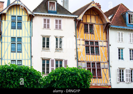 Traditionelle mittelalterliche Fachwerk-Architektur in Troyes in der Region Champagne-Ardenne, Frankreich Stockfoto