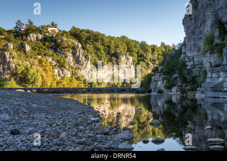 Fluss Beaume, Labeaume, Ardeche, Rhone-Aples, Frankreich Stockfoto