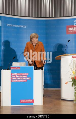 Berlin, Deutschland. 29. Januar 2014. Deutsche Bundeskanzlerin Angela Merkel (CDU) hielt eine Rede auf der Eröffnungsfeier des neuen Präsidenten der deutschen Haus der Handwerker (Zentralverbands des Deutschen Handwerks - ZDH), Hans Peter Woolseifer in Berlin am 29. Januar 2014. Goncalo Silva/NurPhoto/ZUMAPRESS.com/Alamy © Live-Nachrichten Stockfoto