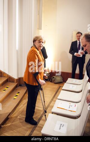 Berlin, Deutschland. 29. Januar 2014. Deutsche Bundeskanzlerin Angela Merkel (CDU) hielt eine Rede auf der Eröffnungsfeier des neuen Präsidenten der deutschen Haus der Handwerker (Zentralverbands des Deutschen Handwerks - ZDH), Hans Peter Woolseifer in Berlin am 29. Januar 2014. Goncalo Silva/NurPhoto/ZUMAPRESS.com/Alamy © Live-Nachrichten Stockfoto