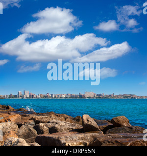 San Juan de Alicante Blick vom Postiguet Strand in Spanien Stockfoto