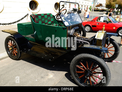 Oldtimer Fahrzeuge parade Szeged Ungarn Sommer 2013 Stockfoto