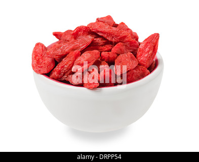 Schüssel mit Goji isoliert auf weiss Stockfoto