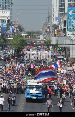 Bangkok, Thailand. 31. Januar 2014. Anti-Regierungs-Demonstranten an eine Kundgebung am Ladprao Bezirk in Bangkok, Thailand, 31. Januar 2014 teilnehmen. Bildnachweis: Rachen Sageamsak/Xinhua/Alamy Live-Nachrichten Stockfoto