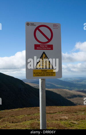 Warnsignal für die imaal Glen von Artillerie, Lugnaquilla, Wicklow Mountains, County Wicklow, Irland. Stockfoto