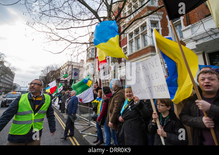 Britische Basis Ukrainer Solidarität Protest März in London Euromajdan Bewusstsein für die andauernden Proteste in Kiew, Ukraine Stockfoto