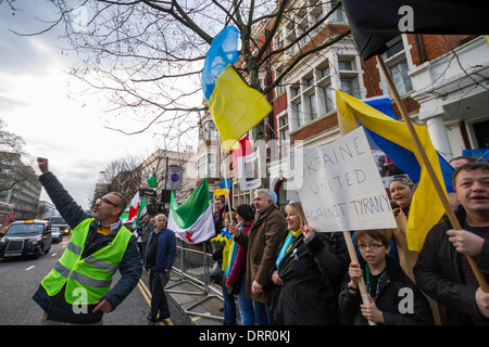Britische Basis Ukrainer Solidarität Protest März in London Euromajdan Bewusstsein für die andauernden Proteste in Kiew, Ukraine Stockfoto