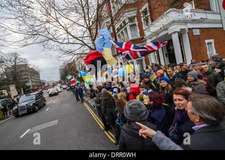 Britische Basis Ukrainer Solidarität Protest März in London Euromajdan Bewusstsein für die andauernden Proteste in Kiew, Ukraine Stockfoto
