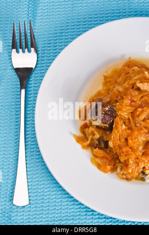 Sauerkraut in polnische Art mit geräuchertem Fleisch Stockfoto