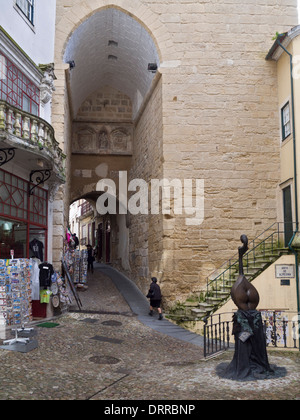 Arco de Almedina (Almedina Bogen), Coimbra, Portugal Stockfoto