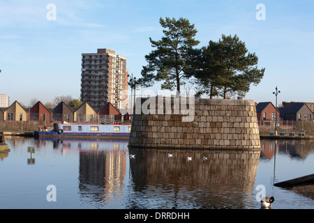 Neuen Kanal Becken Liegeplätze und künstlichen See zwischen Ashton und Rochdale Kanäle Ancoats neue Islington Manchester England Stockfoto