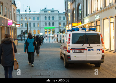 Norwegische Polizei Auto in Oslo, Norwegen, in der Nähe vom Bahnhof Stockfoto