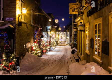 Rue du Petit Champlain während Weihnachten, Unterstadt, Quebec City, Kanada Stockfoto