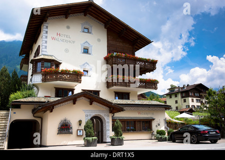 Hotel Walserhof traditionsreiche Hotel und Restaurant in Klosters, Graubünden Region, Schweiz Stockfoto