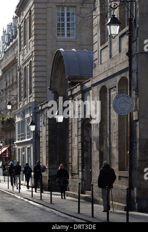 Rue des Archives im Marais Bezirk von Paris, Frankreich Stockfoto