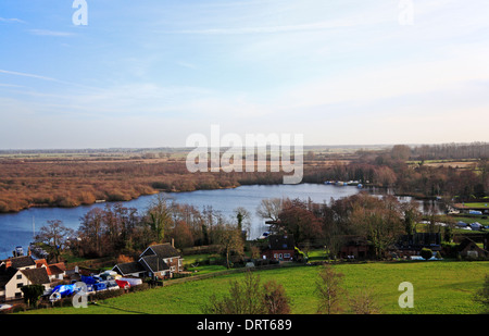 Ein Blick auf Malthouse breit aus dem Turm der Ranworth Kirche, Norfolk, England, Vereinigtes Königreich. Stockfoto