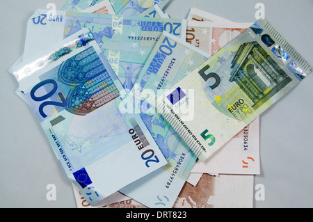 Haufen von Euro-Banknoten Stockfoto