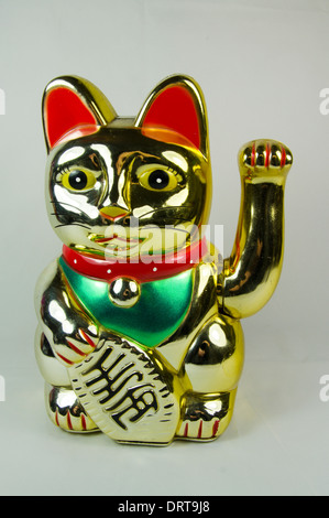 Maneki Neko japanische winken oder Beckoning Cat, Glücksbringer. Stockfoto