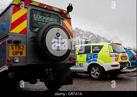 Glen Nevis Schottland, Vereinigtes Königreich. 1. Februar 2014. Ein massive Suche und Rettung Betrieb wurde für die letzten paar Tage, für eine fehlende Walker im Ring Steall sind von Glen Nevis.A klassische Bergstrecke kombiniert die Querung der vier Munroes, aber extreme Schneefälle das Gelände tückisch machten. Der Mann, der vermutlich aus der Gegend von Edinburgh hat noch keinen gefunden, der Betrieb wird heute von der örtlichen Polizei geführt wird. Bildnachweis: Kenny Ferguson/Alamy Live-Nachrichten Stockfoto