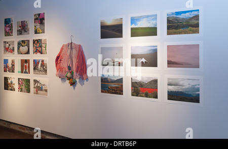 Atmosphäre im The Luxury Collection Hotels & Resorts Ausstellungseröffnung "Bilderreise PERU" von Helena Christensen Stockfoto