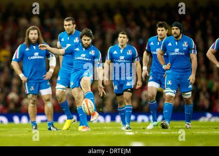 Cardiff, Wales. 1. Februar 2014. Italien-Verteidiger Luke McLean (Benetton Treviso) während des sechs-Nationen-Spiels zwischen Wales und Italien aus dem Millennium Stadium. Bildnachweis: Aktion Plus Sport/Alamy Live-Nachrichten Stockfoto