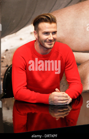 David Beckham besucht die Einführung seiner neuen Bodywear-Range auf der H & M Super Bowl Veranstaltung im H & M Times Square. Stockfoto