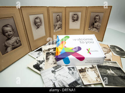 Mountain View, Kalifornien, USA. 31. Januar 2014. 23andMe ist eine privat geführte California direkt an Verbraucher persönlichen genetischen/Abstammung Tests und tracking-Service wo liefern Bewerber durch einen speziell angefertigten Kunststoff Fangrohr eine Speichelprobe, die sie per Post an die Gesellschaft zurückgeben. Über den Sommer 2013 der Federal Drug Administration 23andMe, zusammen mit mehreren anderen Unternehmen, die ähnliche Dienstleistungen angewiesen, um marketing und liefert individuelle Gesundheit und Krankheit Informationen basierend auf ihre Erkenntnisse vom Client nicht mehr geliefert Speichelproben. In einer Vereinbarung mit th Stockfoto