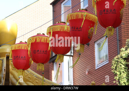 London, UK, 2. Februar 2014, Lampions hing in Chinatown, während das chinesische Neujahr Festiva Credit: Keith Larby/Alamy Live News Stockfoto