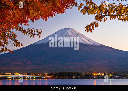 Mt. Fuji in die Herbstsaison. Stockfoto