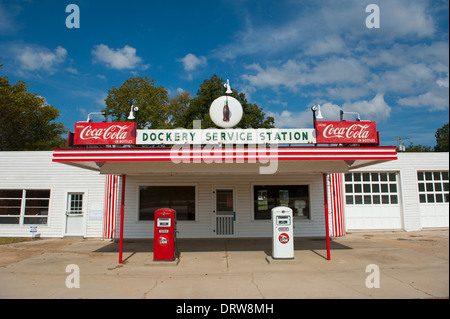 USA-Mississippi MS Miss Cleveland - alte Oldtimer Tankstelle an Dockery Farmen Geburtsstätte des Blues-Kreuzung Stockfoto