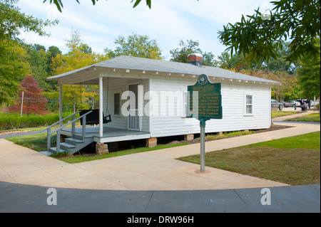 USA Mississippi MS Miss Tupelo Elvis Presley Geburtshaus Hausgeburt - außen von der ursprünglichen Haus der Kindheit Stockfoto